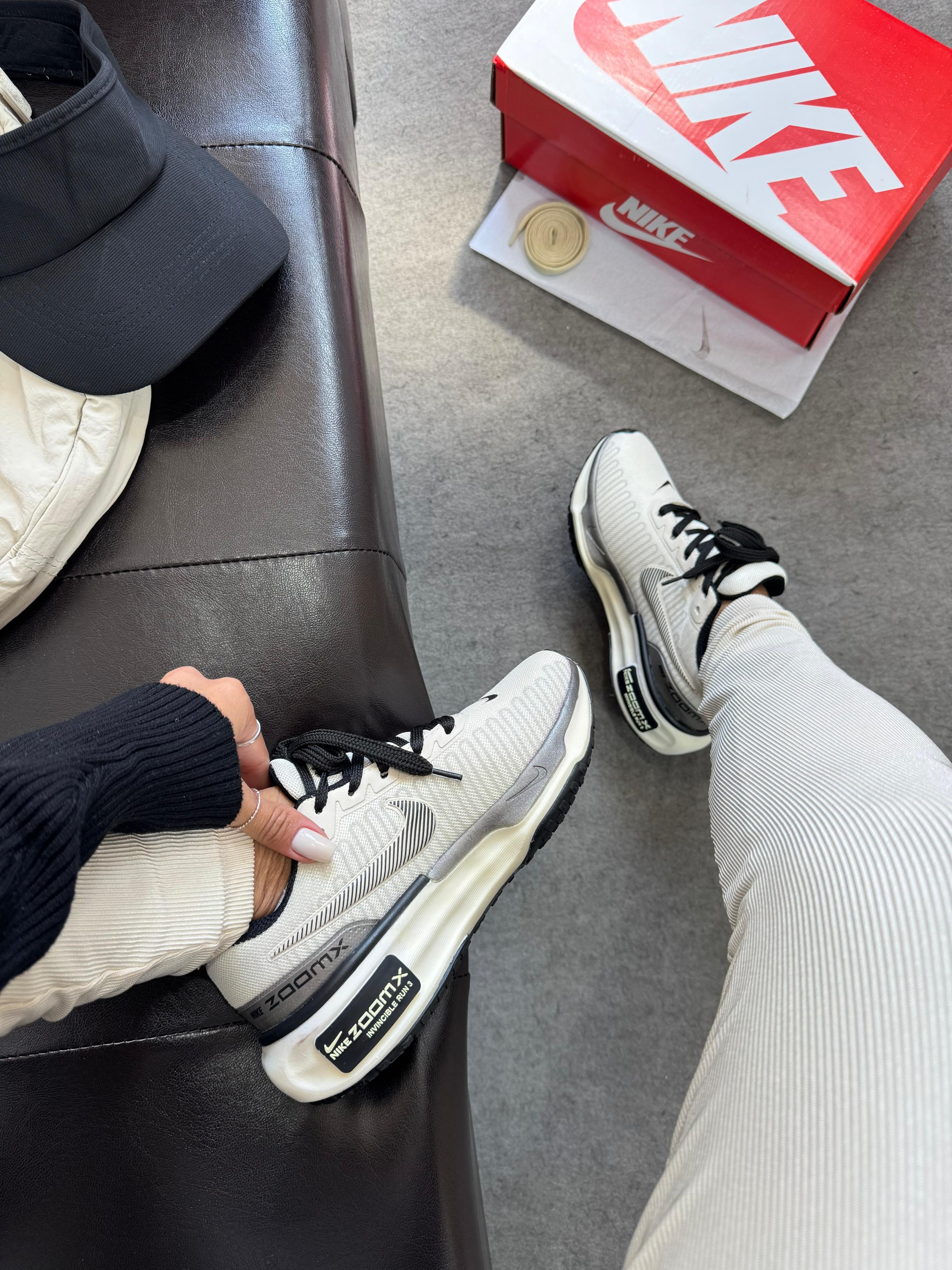 Tênis Invincible Zoom X run 3