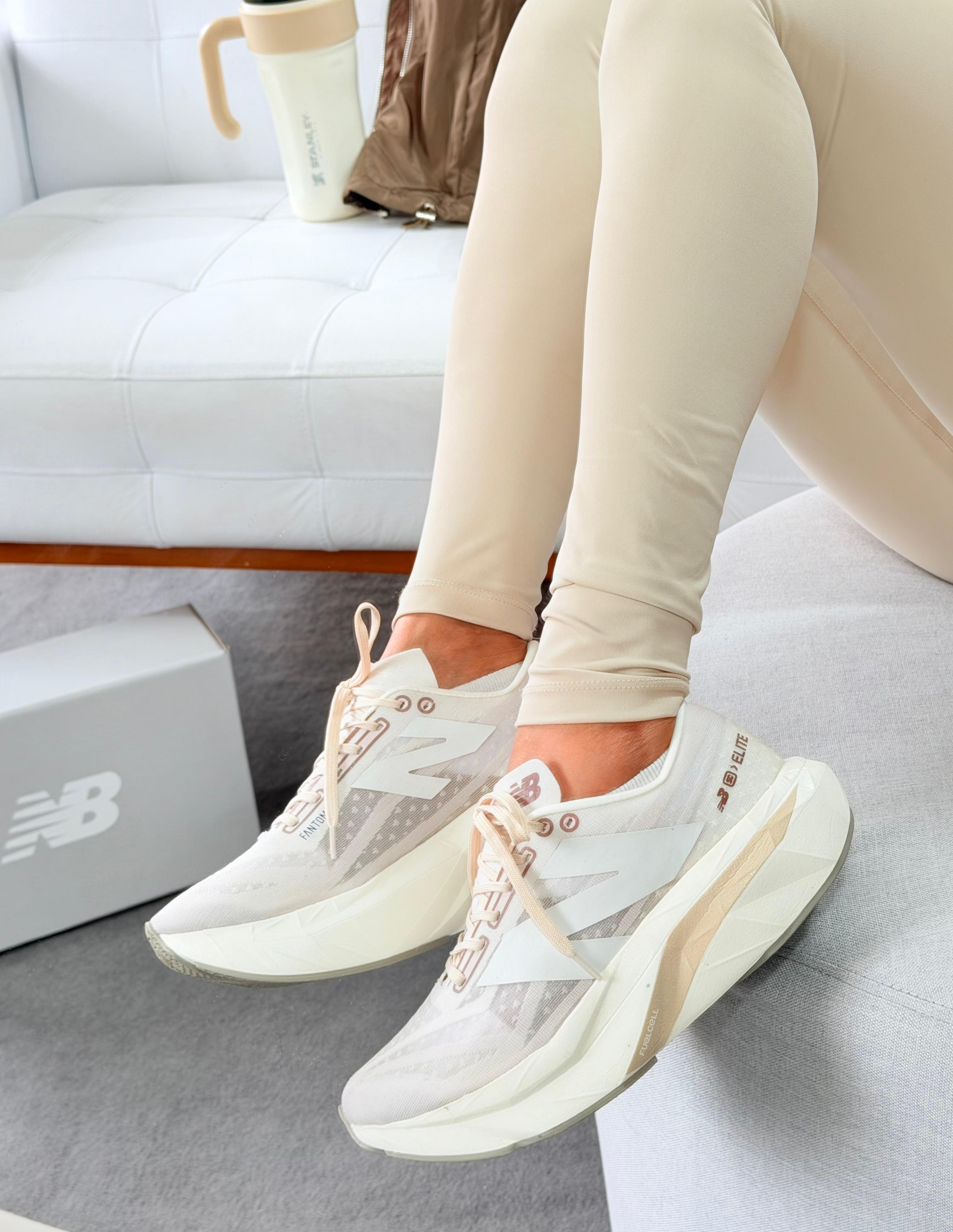 Tênis New balance  FuelCell SC Elite v4